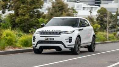 سعر سيارة رينج روفر إيفوك 2023 في السعودية