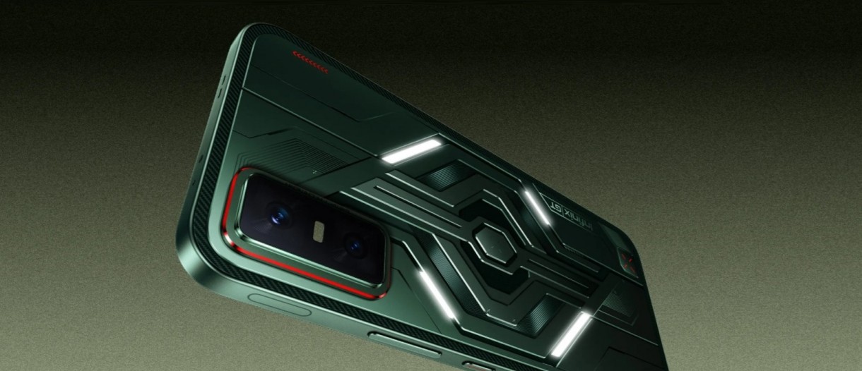 سعر +Infinix GT 30 5G في السعودية