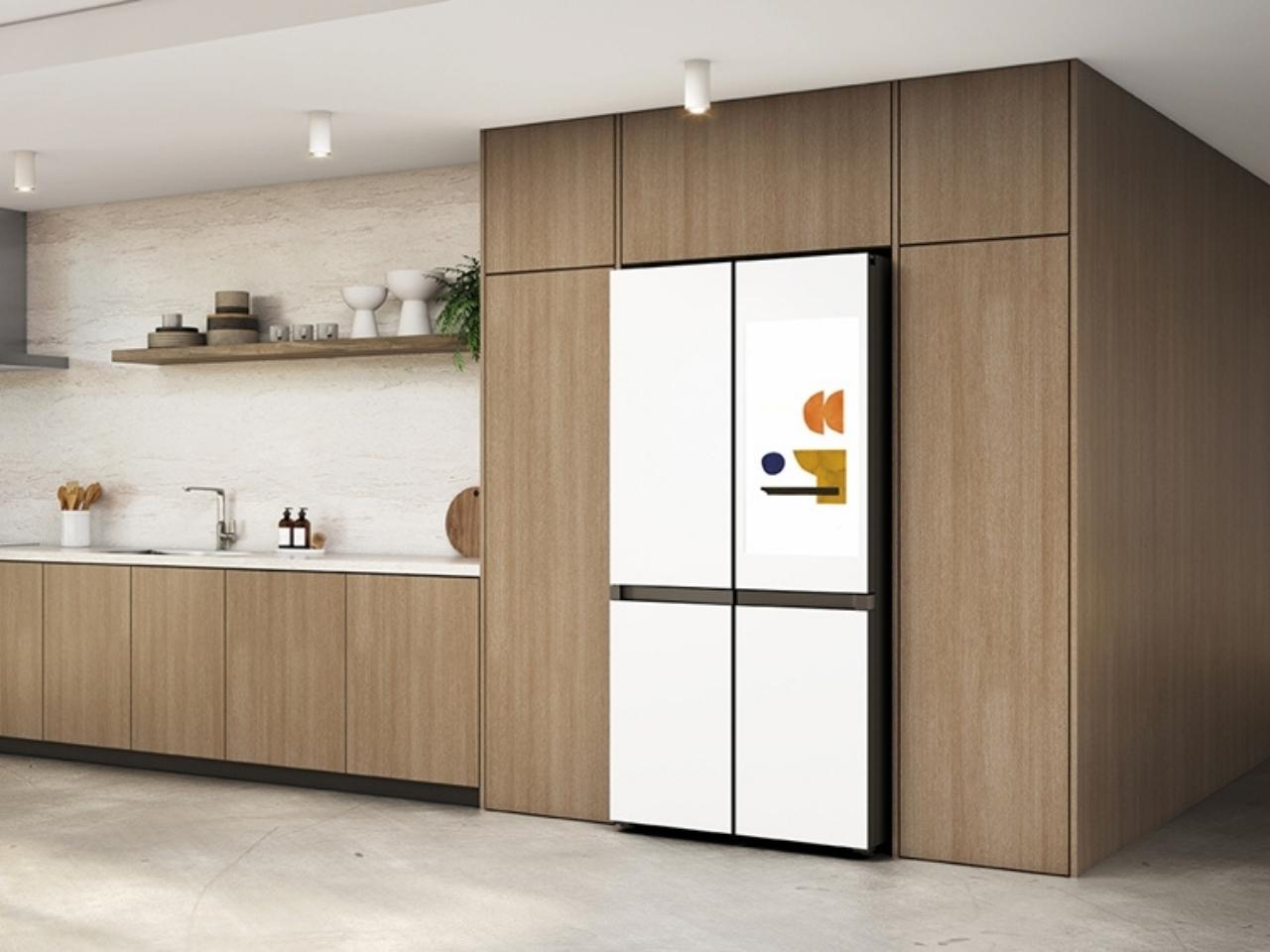 سامسونج تدمج مساعد جوجل الذكي جيميني ليحدث ثورات في ثلاجتها الذكية