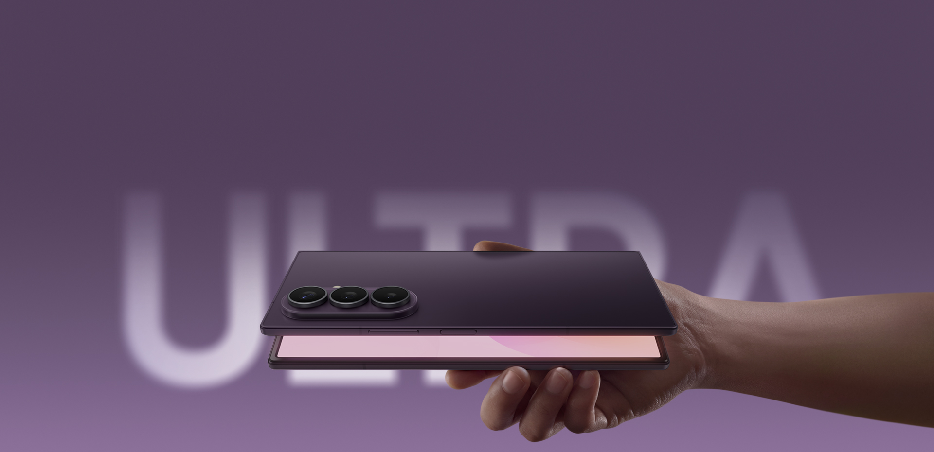 هاتف Galaxy Z Fold 8 Ultra